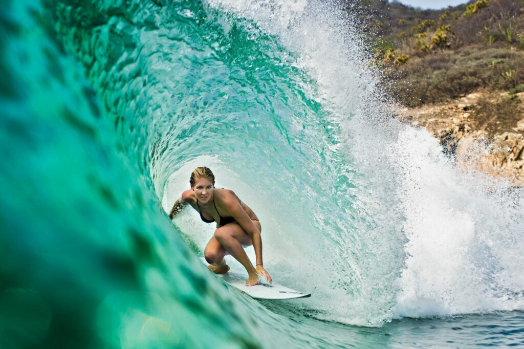 Stephanie Gilmore dans un tube